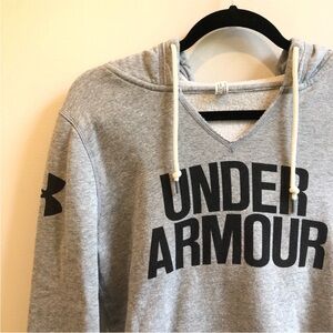 Hoodie with necklace v